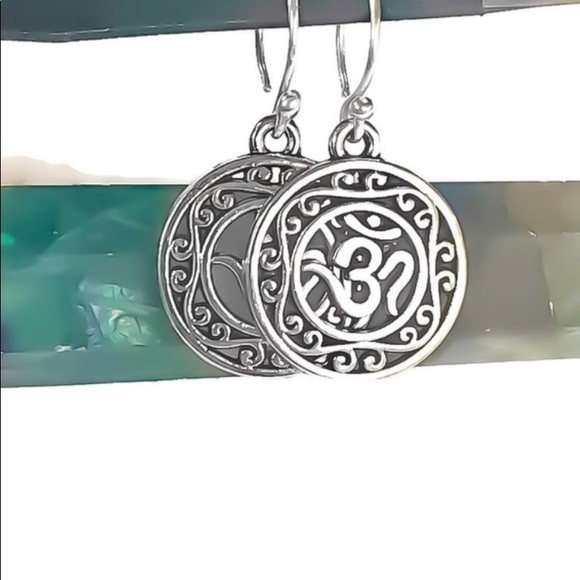 NEW Handcrafted mandala disk dangle earrings - Picture 6 of 7